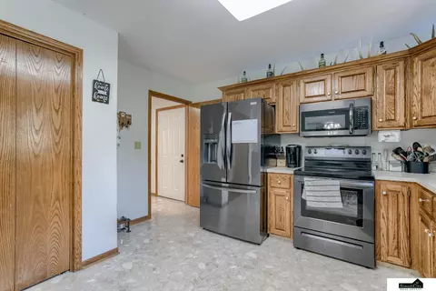 808 Eldora Ave, Weeping Water, NE 68463 photo 9