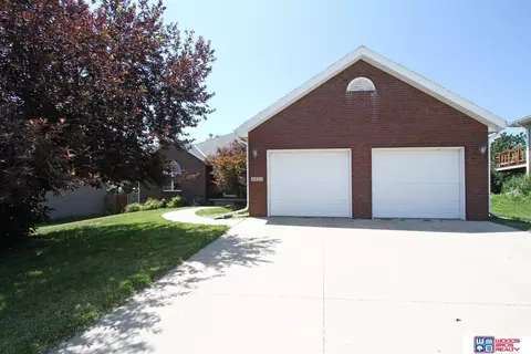 2227 Westwood Dr, Crete, NE 68333