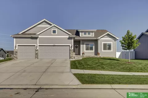 9306 S 178 St, Omaha, NE 68136