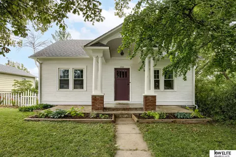 210 Oak St, Louisville, NE 68037
