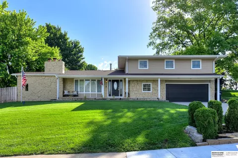 8507 N 46th Ave, Omaha, NE 68152