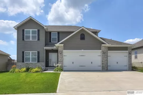 4932 N 206th St, Omaha, NE 68022