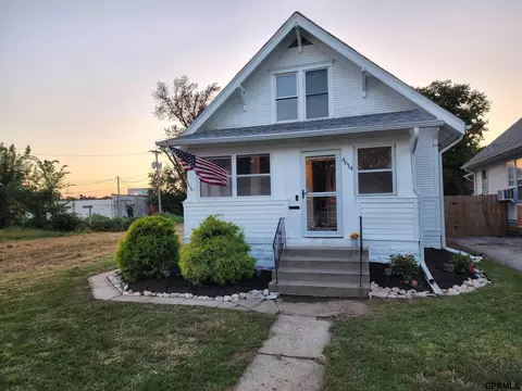 4614 N 29 St, Omaha, NE 68111