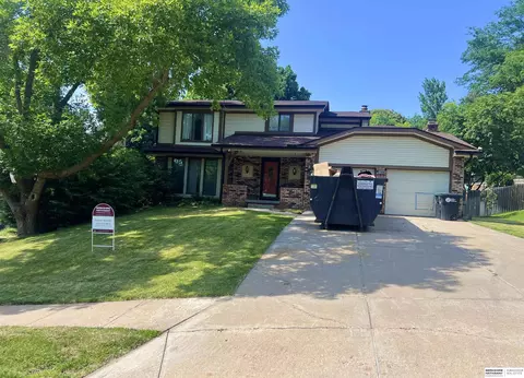 15666 Shamrock Cir, Omaha, NE 68118