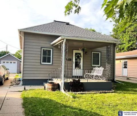 4216 Baldwin Ave, Lincoln, NE 68504