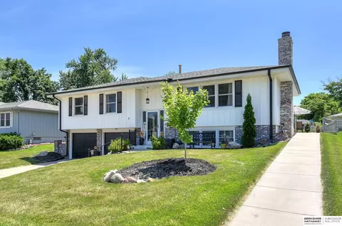 14953 L St, Omaha, NE 68114