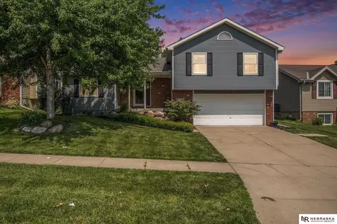 732 W Cuming St, Lincoln, NE 68521