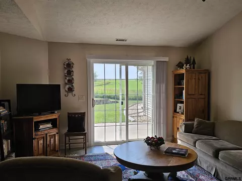 Living - 606 S 25th St S, Beatrice, NE 68310 photo 2 of 3