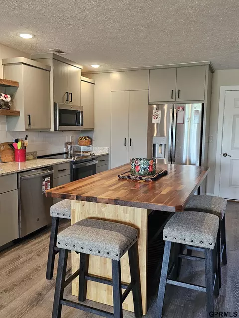 Kitchen - 606 S 25th St S, Beatrice, NE 68310 photo 2 of 3
