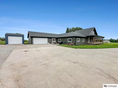 9001 NW 40th St, Lincoln, NE 68524