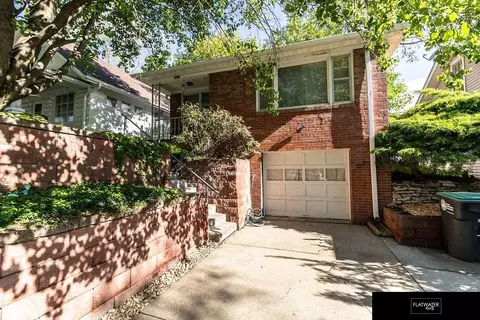 5516 Hickory St, Omaha, NE 68106