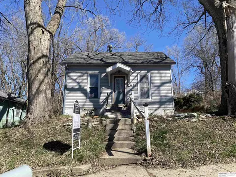 710 S 10 St, Plattsmouth, NE 68048