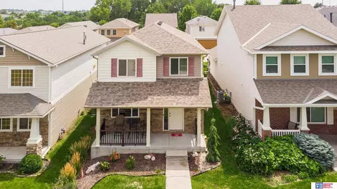 5923 Billings Dr, Lincoln, NE 68516