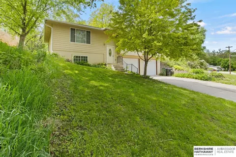718 A St, Plattsmouth, NE 68048