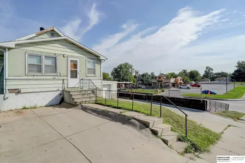 4204 E St, Omaha, NE 68107 photo 32