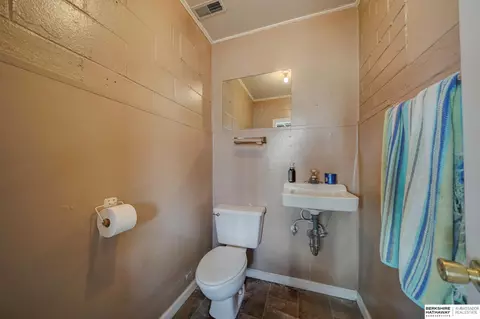 4204 E St, Omaha, NE 68107 photo 20