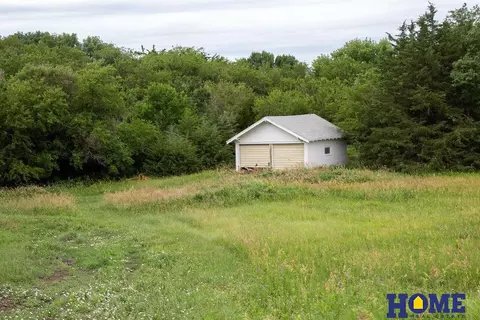 1315 Road 15, Geneva, NE 68361