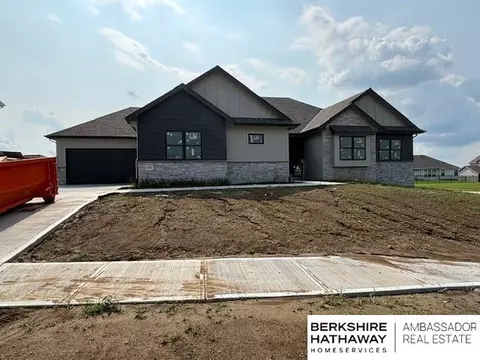 11604 S 115th St, Papillion, NE 68046