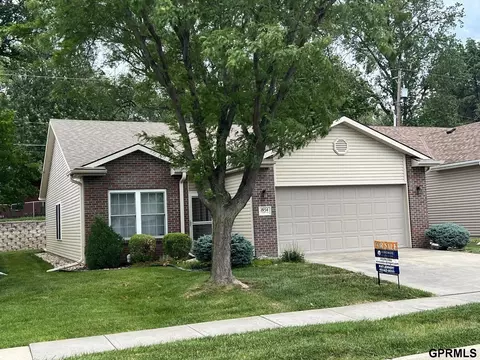 1954 S Knights Pl, Lincoln, NE 68506