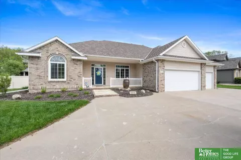 17472 O St, Omaha, NE 68135