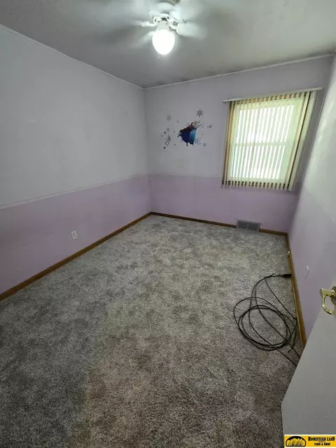 910 N 18th St, Beatrice, NE 68310 photo 9