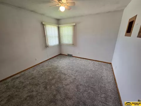 910 N 18th St, Beatrice, NE 68310 photo 10