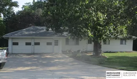 8934 41 County Rd, Blair, NE 68008