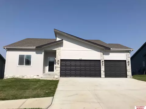 17711 Portal St, Omaha, NE 68136