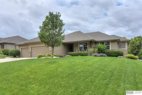4204 N 154th Ave, Omaha, NE 68116