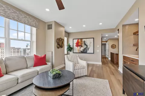 139 N 11th St #1102, Lincoln, NE 68508