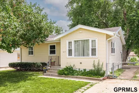 407 W 22nd Ave, Bellevue, NE 68005