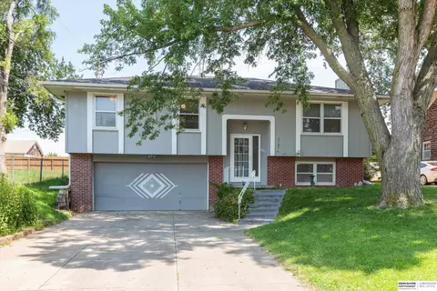 3101 S 58th St, Omaha, NE 68106