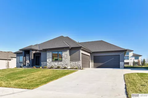 11567 S 125th St, Papillion, NE 68046