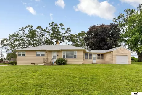 3903 Redick Ave, Omaha, NE 68112