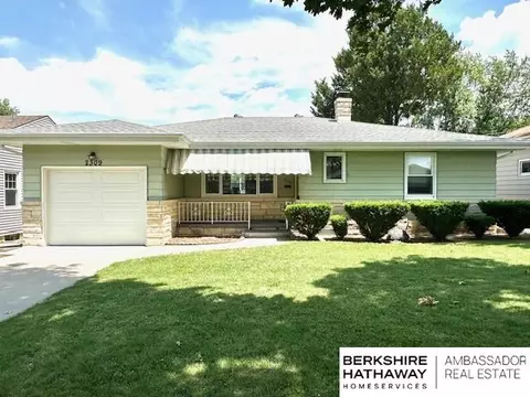 2309 S 49 Ave, Omaha, NE 68106