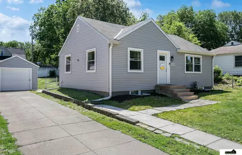 4440 S 48th St, Lincoln, NE 68516