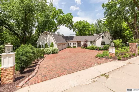 1532 S 106 Ave, Omaha, NE 68124