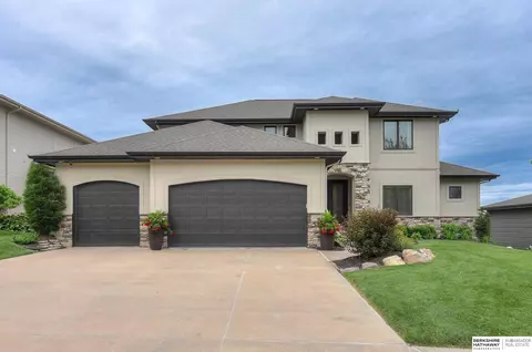 2712 N 175th Ave, Omaha, NE 68116