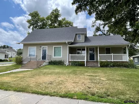 621 7th St, Adams, NE 68301