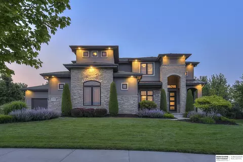 1504 S 219 Ave, Elkhorn, NE 68022