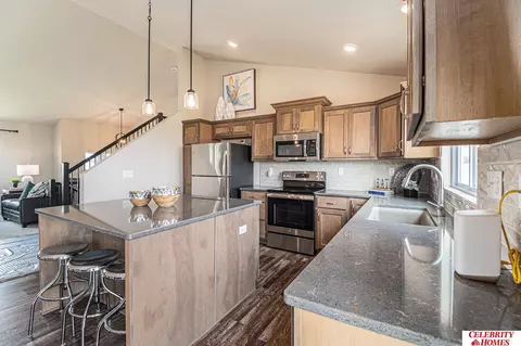 5611 N 181 Ave, Elkhorn, NE 68022 photo 12
