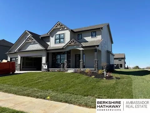12604 S 78th Ave, Papillion, NE 68046