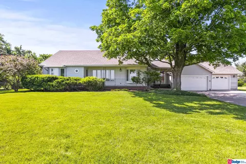 1535 W Linden Ave, Fremont, NE 68025