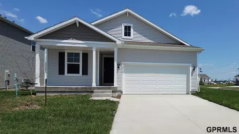 12714 S 204th Ave, Gretna, NE 68028