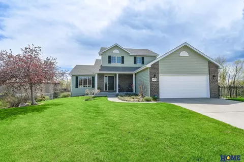 14231 Cavalier Ct, Waverly, NE 68462
