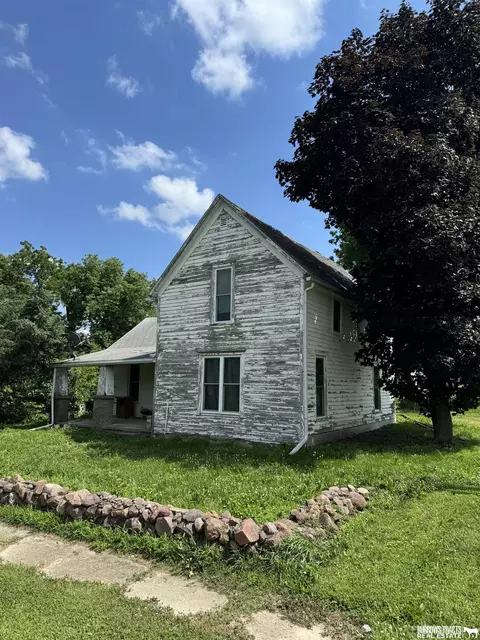 405 Walnut St, Du Bois, NE 68345