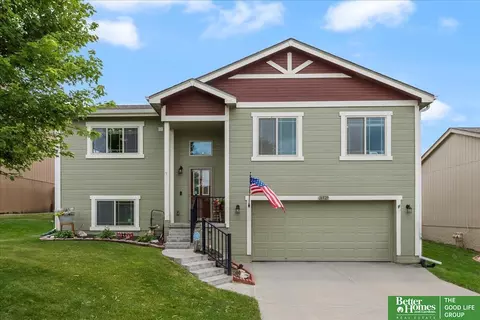 16527 Meredith Ave, Omaha, NE 68116