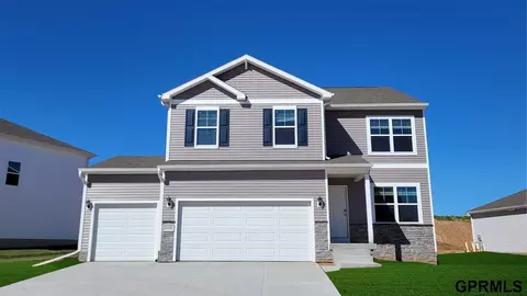 5504 N 187th St, Elkhorn, NE 68022