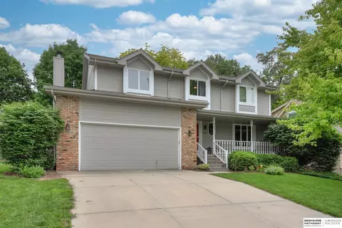 1529 N 160th St, Omaha, NE 68118
