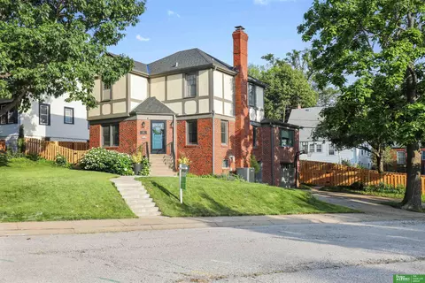 4317 Pine St, Omaha, NE 68105
